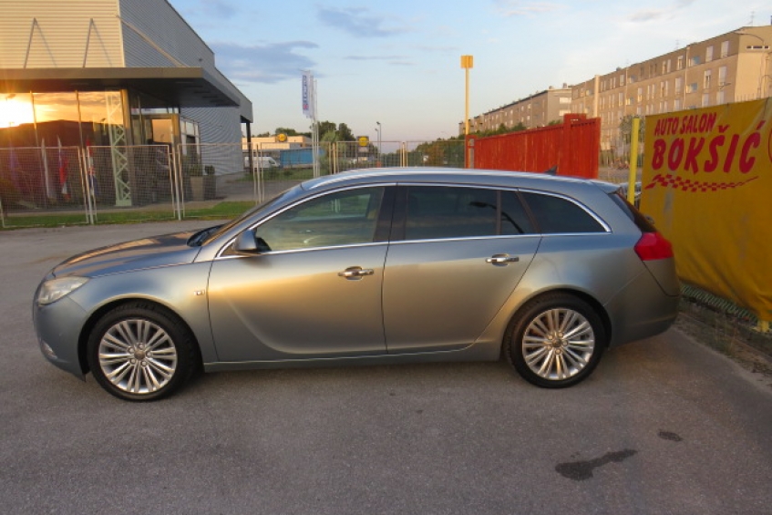 OPEL INSIGNIA 2,0 CDTI COSMO SPORT