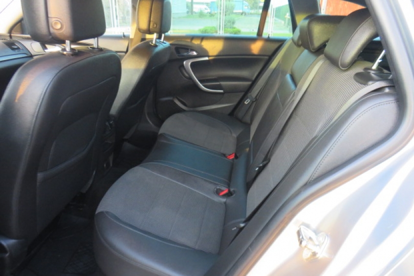OPEL INSIGNIA 2,0 CDTI COSMO SPORT